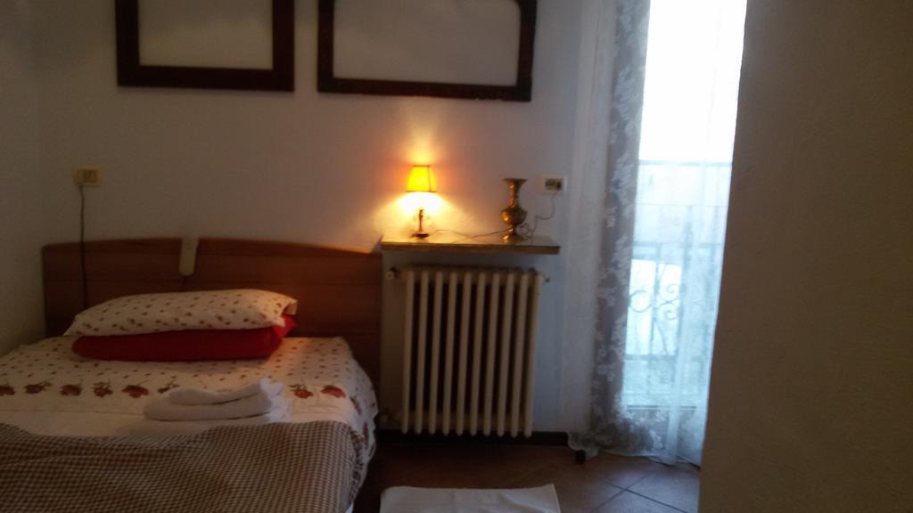 Villa Fiorita Monfalcone Δωμάτιο φωτογραφία