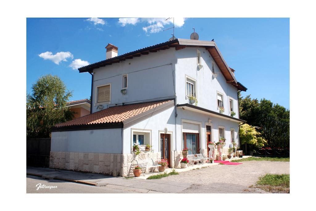 Villa Fiorita Monfalcone Δωμάτιο φωτογραφία